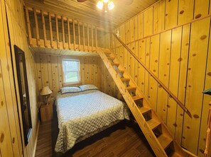 2 bedrooms, WiFi, bed sheets - Beautiful Lakefront Inn Suites (Parry Sound)