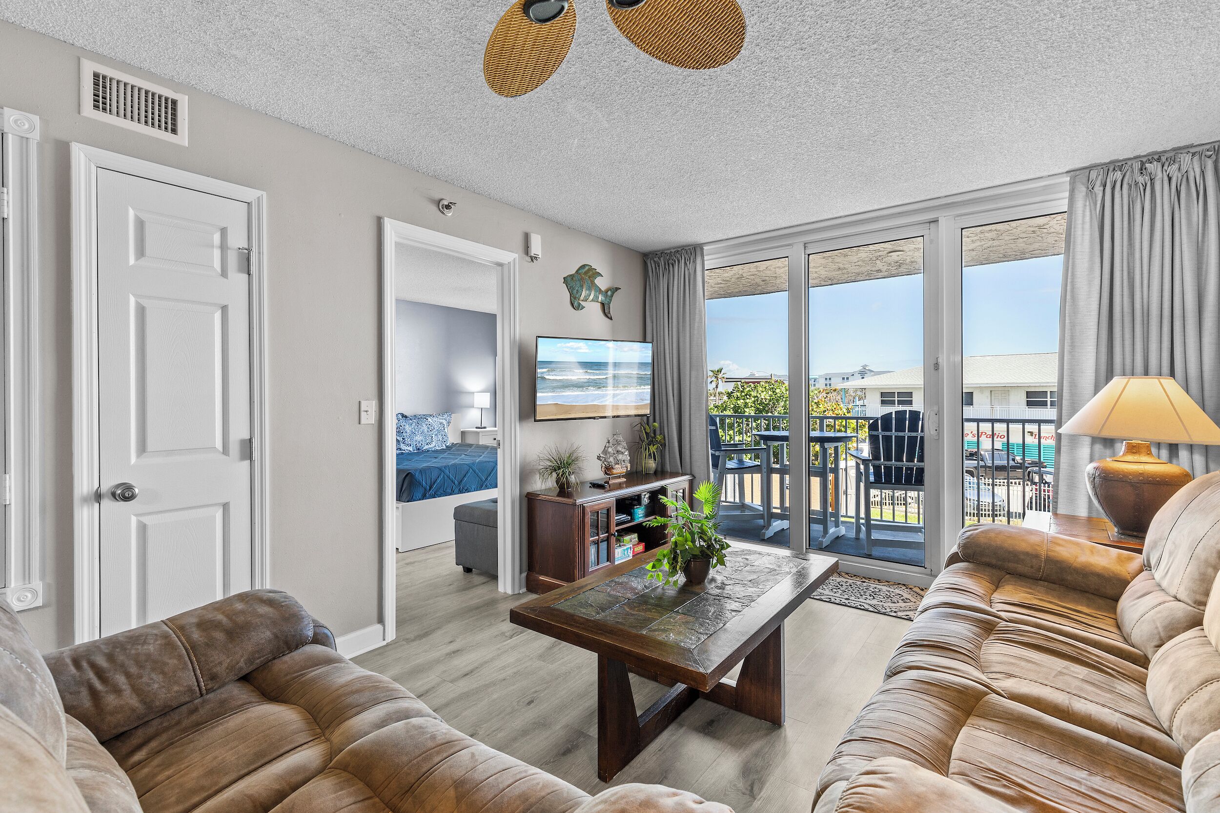 Condo, Multiple Beds, Balcony, Ocean View (Oceania Beach Club 207) | Living area