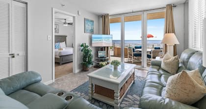 Oceania Beach Club