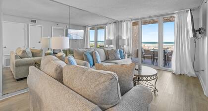 Oceania Beach Club