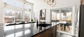 Huge modern chalet with spa and lake access