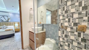Luxury Double Room | Bathroom - Recuerdos de mi tierra (Medellin)