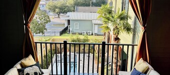 The Executive @ The Pullman House Downtown w/ Heated Pool