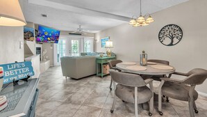 Hus, 2 queensize-senger (Sunset Reef 112) | Spiseområde