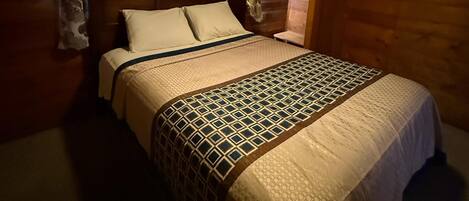 1 室のベッドルーム、アイロン / アイロン台、WiFi (無料)、ベッドシーツ