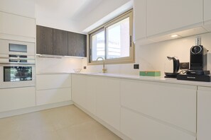 Fridge, microwave, oven, dishwasher