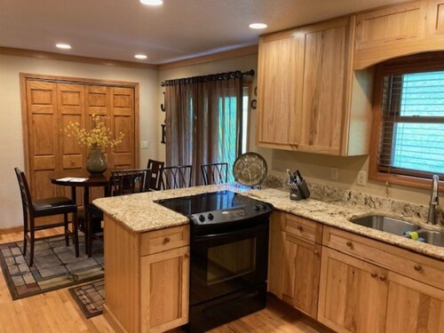 Shuler Farm: 3BR House