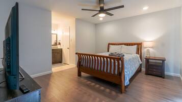 4 slaapkamers, een strijkplank/strijkijzer, gratis wifi, beddengoed