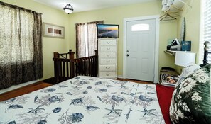 1 bedroom, iron/ironing board, free WiFi, bed sheets - Orange Gem minutes from the beach (Galveston)