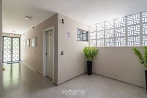 Basic Apartment | Interior