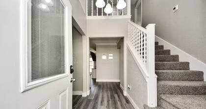 Modern 4-BR Family Retreat + Big Yard in Quiet Conroe Neighborhood