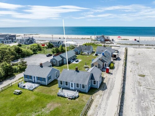 Cottage at Craigville Beach.  Sand, Sun, Fun, Fried Clams, and Lobster Rolls!