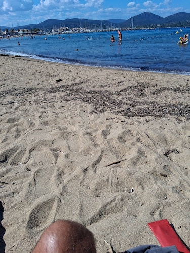 A louerAppartement 37 m2+ terrasse jardin 20m2 RDCPort Cogolin 4 personnes