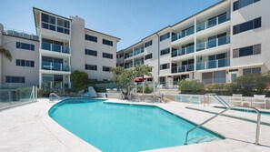 Interior - Oceanfront Gem w/ Balcony, Pool, Hot Tub & Carbon Beach Access Bluewater Haven by Avantstay (Malibu)