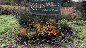 Schild für den Naturpark Callis Mills.