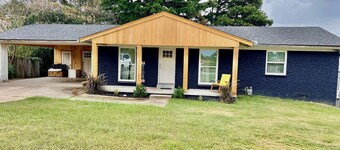 Remodeled Benton home-sleeps 7/Coffee bar/WI-FI & Netflix/easy access to freeway