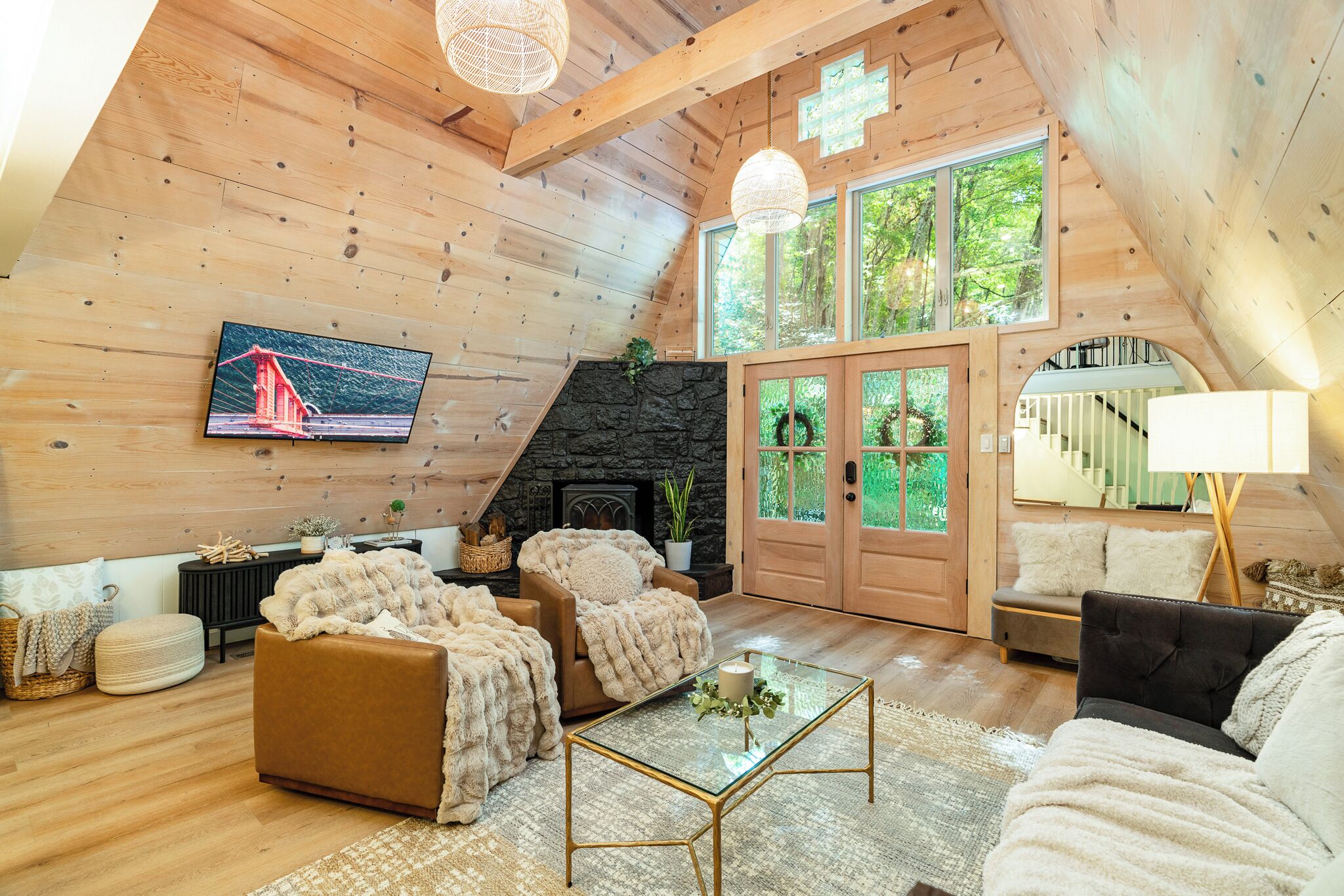 Cozy A-frame Retreat - Gatlinburg, TN