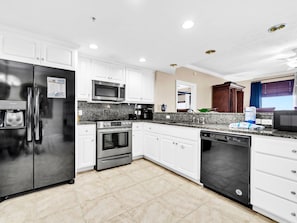 Condo, Multiple Beds (Treasure Island 1804) | Private kitchen