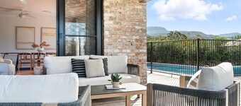 Holiday Crescent – Spacious, stylish retreat with pool, perfect