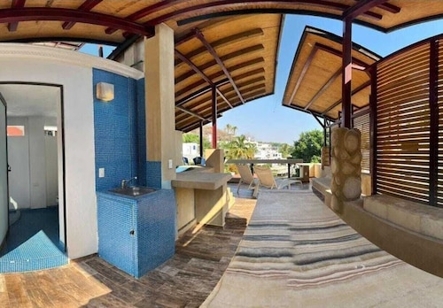 Lakehouse, beautiful house in front of the lake of Tequesquitengo.