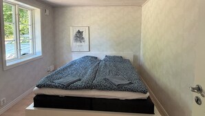 3 多间卧室、免费 WiFi、床单