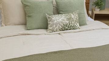 1 bedroom, WiFi, bed sheets, wheelchair access