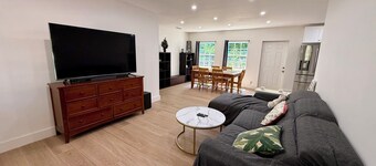 Spacious 3 Bedroom House With Backyard