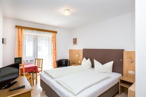 基础双人房, 山景 | 客房内保险箱、免费 WiFi