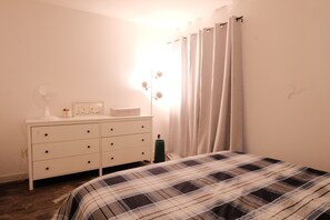 Room - Confortable 3 ½ central, idéal pour découvrir Montréal (Montréal)