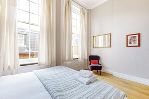 2 habitaciones, tabla de planchar con plancha y wifi gratis 