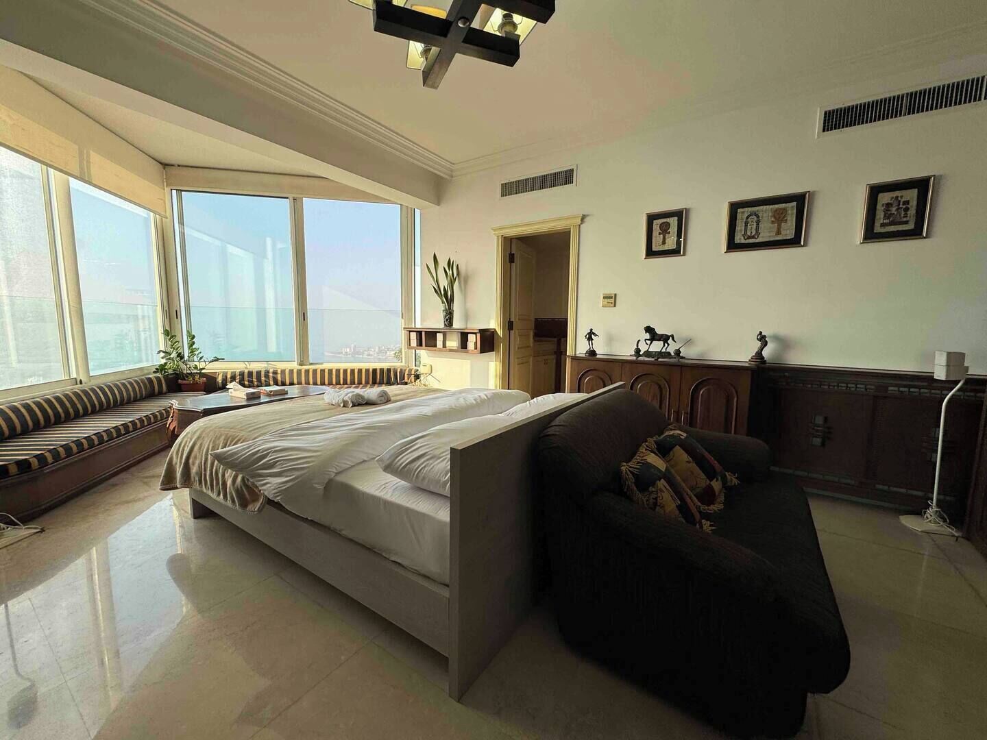 5 makuuhuonetta, silitysrauta/-lauta, Wi-Fi, vuodevaatteet