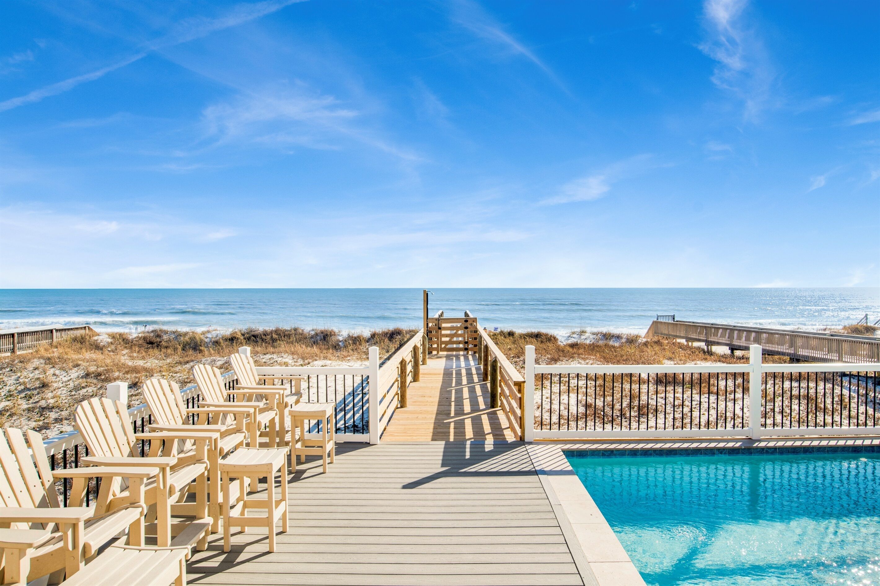 Lämmitetty uima-allas