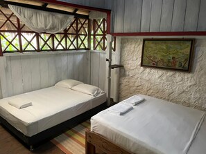 스탠다드 쿼드룸