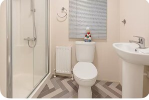 Hair dryer, toilet paper - Rohannah Luxe Coastal Escape (Colchester)