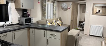 Rohannah Luxe Coastal Escape