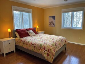 3 bedrooms, WiFi, bed sheets