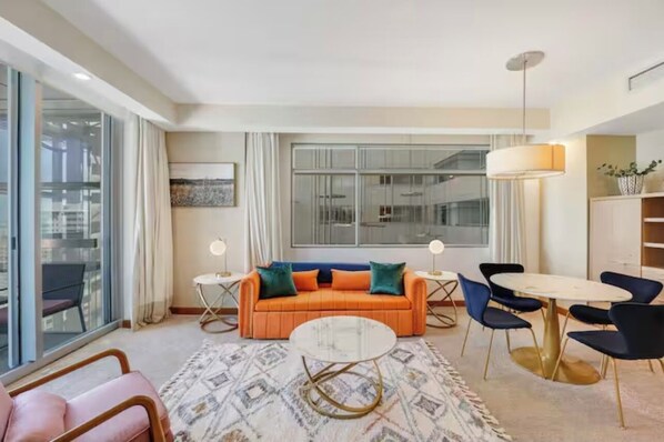 Apartamento luxo, vista para a baía | Área de estar