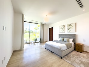 5 bedrooms, Internet, bed sheets, wheelchair access