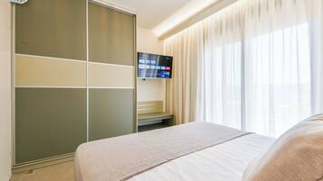 1 bedroom, iron/ironing board, Internet, bed sheets