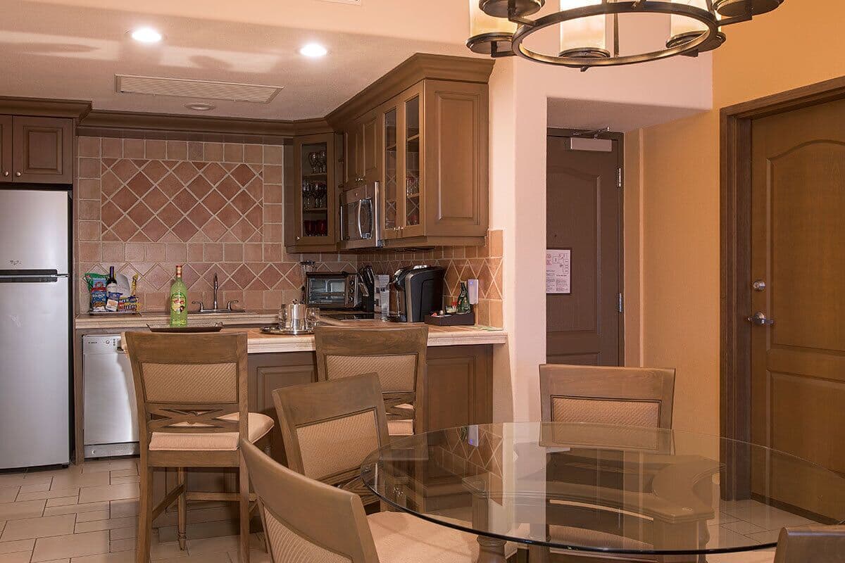 Elite Penthouse, 2 Bedrooms, Ocean View | Private kitchen | Full-size fridge, microwave, oven, stovetop