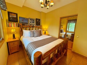 5 slaapkamers, een strijkplank/strijkijzer, gratis wifi, beddengoed