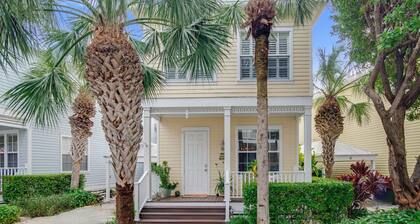Anglers Reef Islamorada Oceanfront 3BR Pool Front Home Private Beach & Boat Dock
