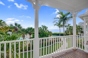 Property grounds - Anglers Reef Islamorada Oceanfront 3BR Pool Front Home Private Beach & Boat Dock (Islamorada)