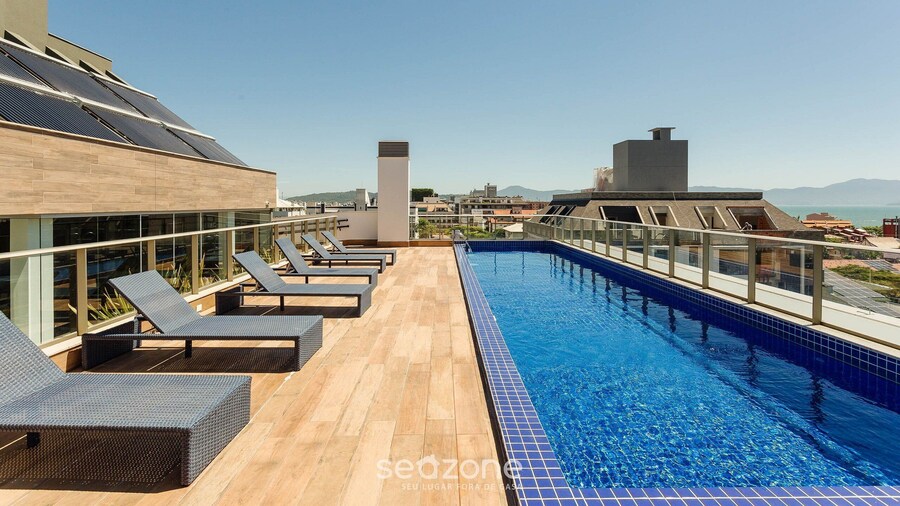 Elus - Building With Rooftop Pool 350m From the Beach!