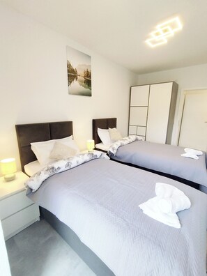 2 Schlafzimmer, Internetzugang, Bettwäsche