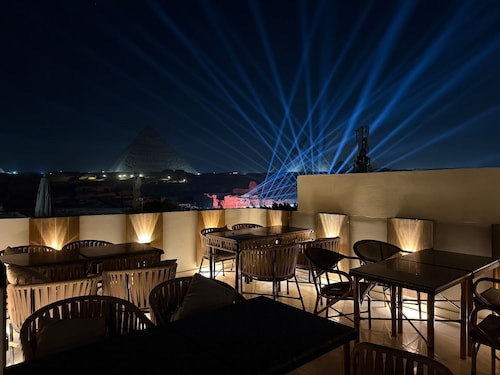 Pyramids Holiday Escape