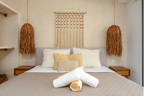 3 bedrooms, desk, iron/ironing board, WiFi