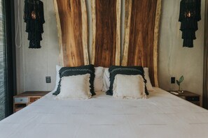 3 Schlafzimmer, Schreibtisch, Bügeleisen/Bügelbrett, WLAN