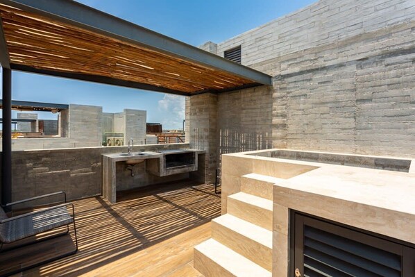 Terrace/patio