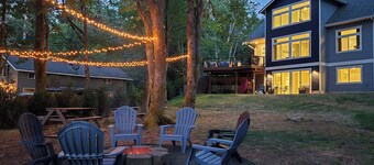 Waterfront Retreat: Dock, Kayaks, Game Room